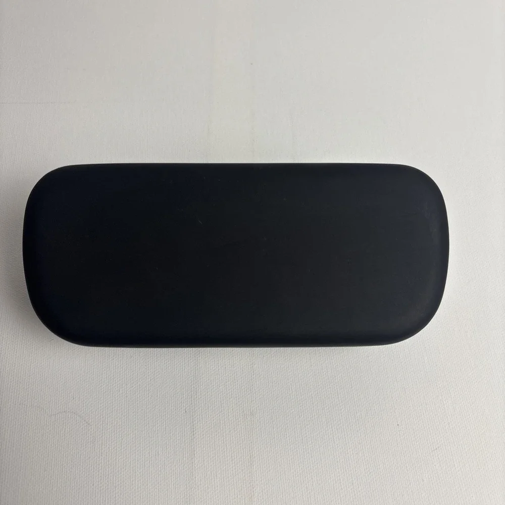 Champion Clamshell Black Sunglass Case‎